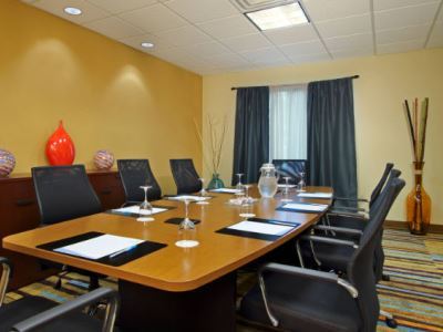 Hotel Fairfield & Fort Lauderdale Airport & Cruise Port 3*